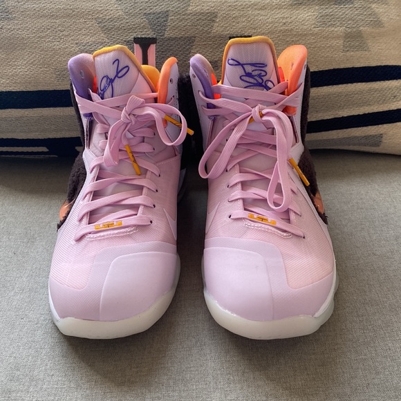 NIKE Lebron IX Regal pink multicolor NWT size 7 - Picture 5 of 14